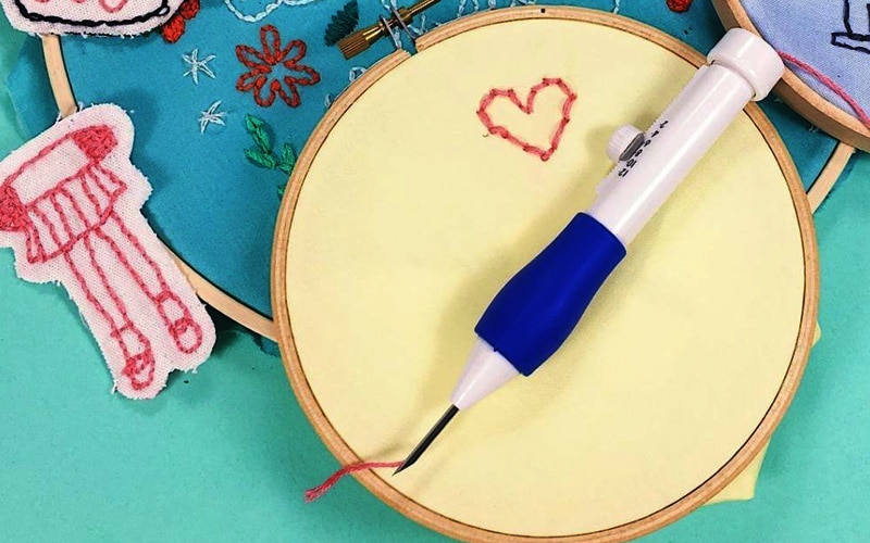 https://cdn2.inspireuplift.com/wp-content/uploads/2020/01/DIY-Embroidery-Pen-Set.jpg