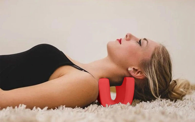 Innovative Necksaver Pro Neck Stretcher Pillow