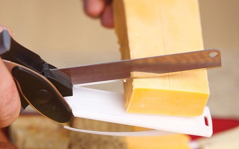 Cutter knife and cutting board scissors made of stainless steel