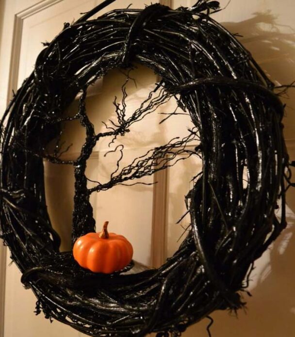 50+ Halloween Wreath Ideas To Ward Off Evils & Bring Luck