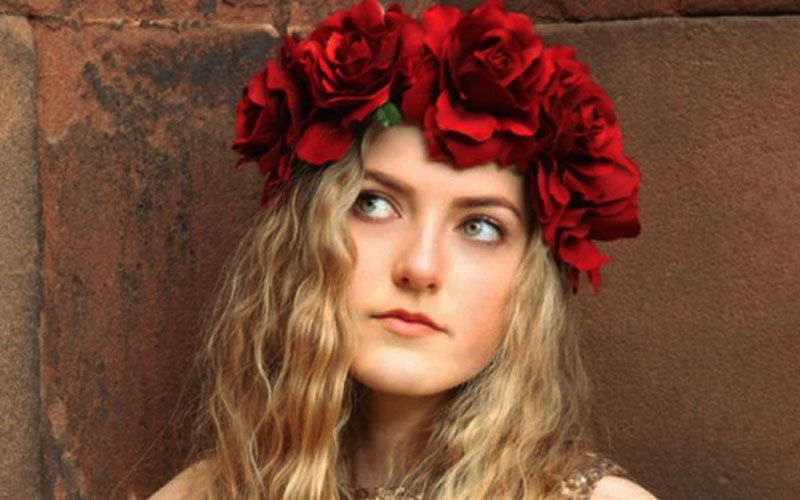 https://cdn2.inspireuplift.com/wp-content/uploads/2020/09/Floral-Rose-Headband-Crown-For-Wedding-Halloween.jpg