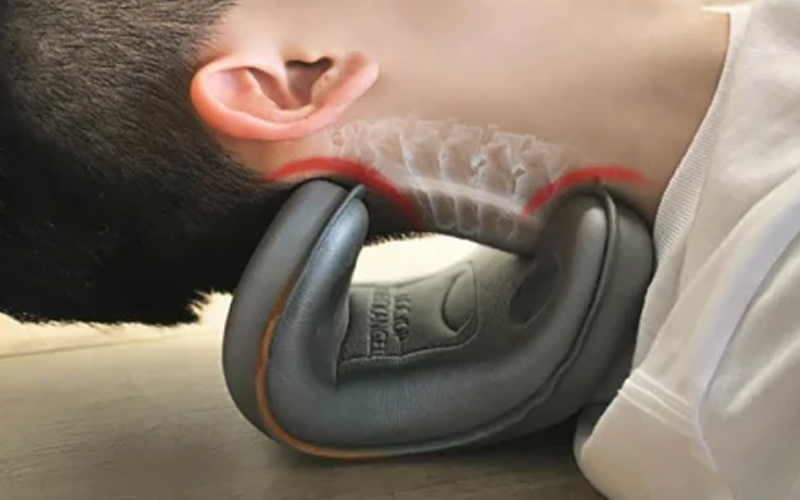 Innovative Necksaver Pro Neck Stretcher Pillow