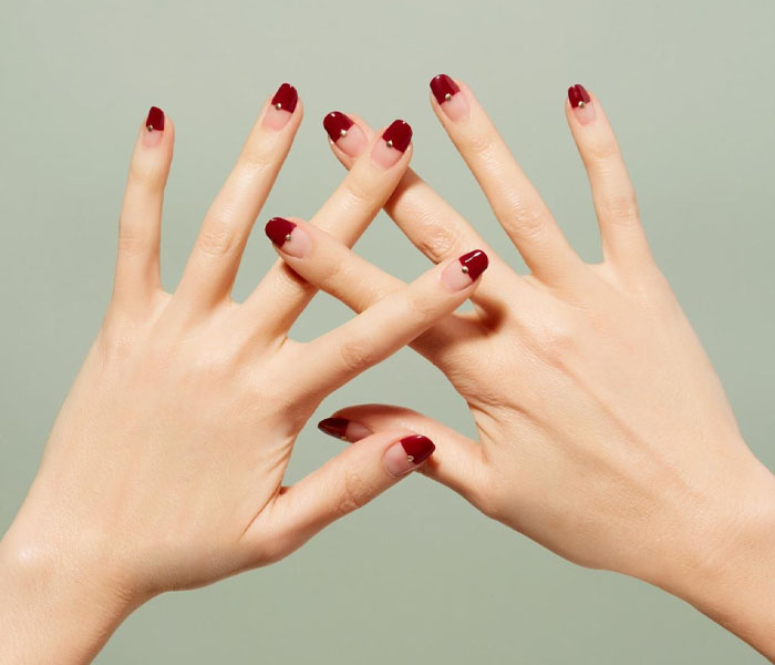 Cool Red Matte Nails