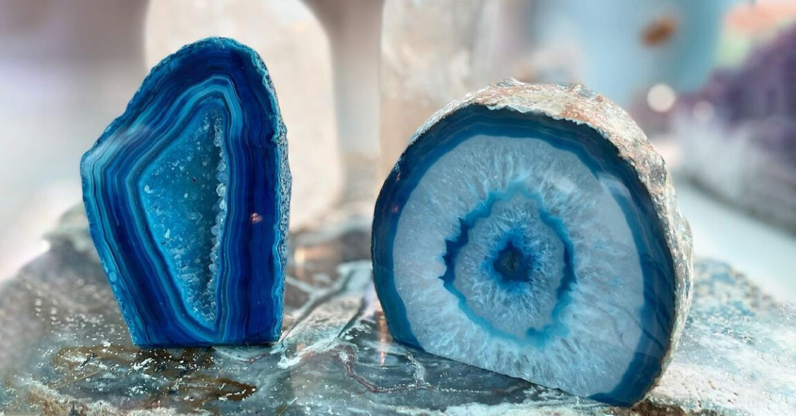 Get Blue Agate To Relieve Your Stress, Anxiety, & Depression