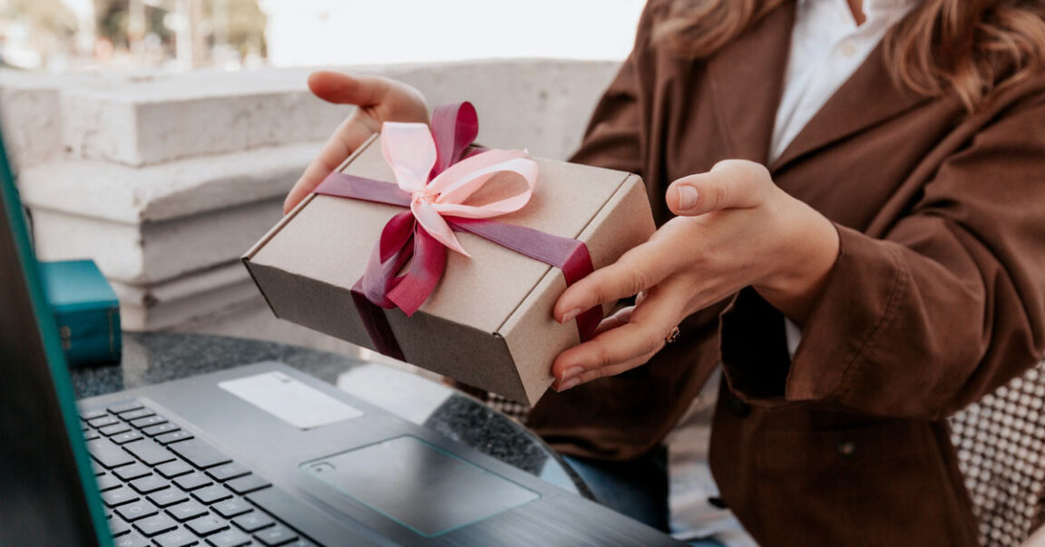 Work Goodie 25+ Unique Work Bestie Gifts That’ll Get You Appreciation