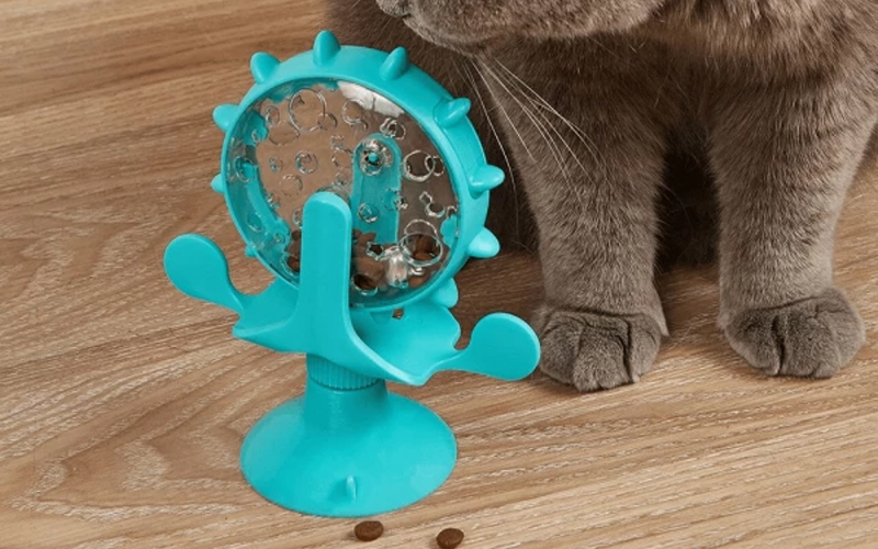 Rotating Windmill Pet Toy