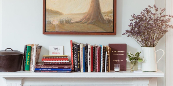 Use mantel display