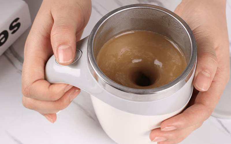 coffee mug that stirs itself