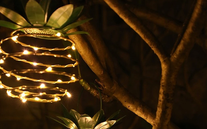 Solar Pineapple Lantern
