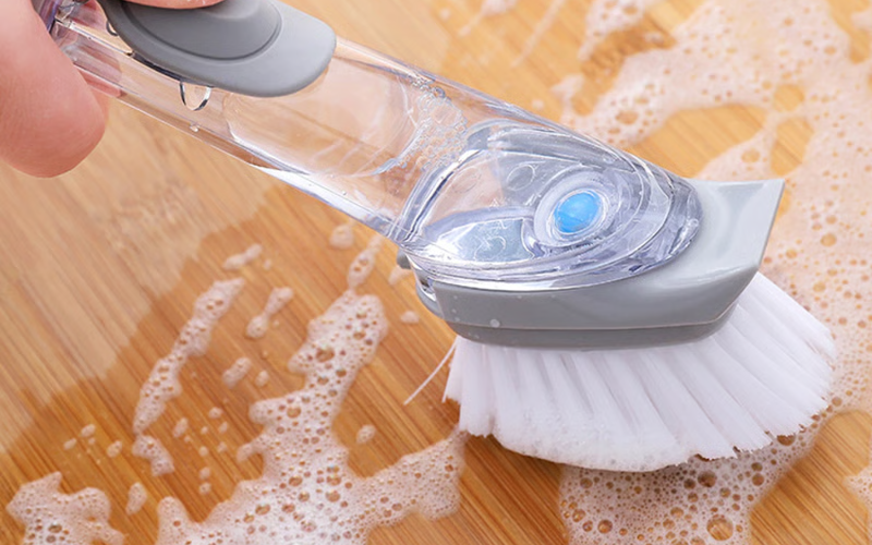 Refillable Cleaning Brush
